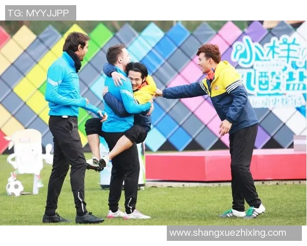 足球明星秀加衣展现时尚风采与运动魅力的完美结合